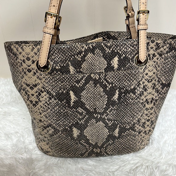 Micheal Kors Leather / Snakeskin (Python) Tote Bag - Picture 2 of 7